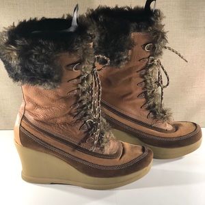 Report Klondike Wedge Boots Sz 11